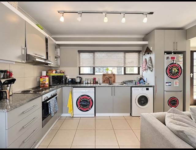 2 BEDROOM APARTMENT FOR SALE IN BEACH ESTATE